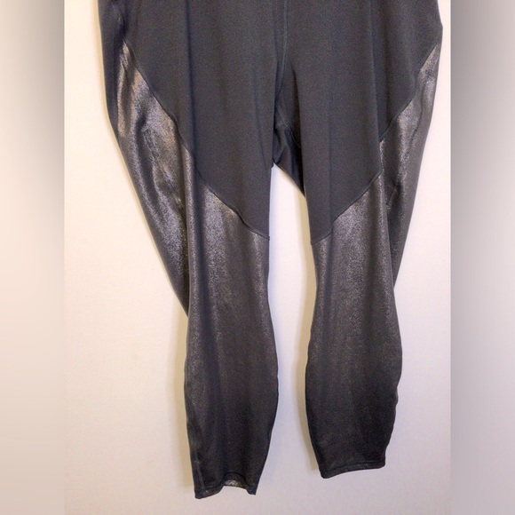 Old navy active go dry gray sparkle detail leggings size 3X - Picture 2 of 5